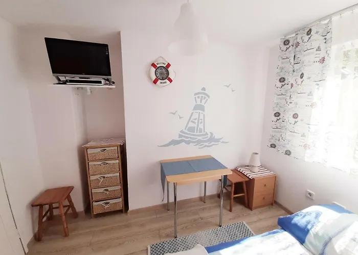 Slonecznik Jastarnia. Na Zdrojowej. * Ястарня